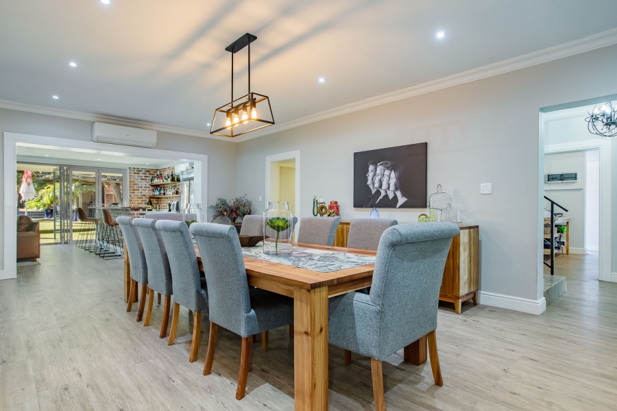 4 Bedroom Property for Sale in Buitenverwagting Western Cape